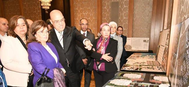 وزيرا الإسكان والبيئة يفتتحان معرض "الإسكان الأخضر" 