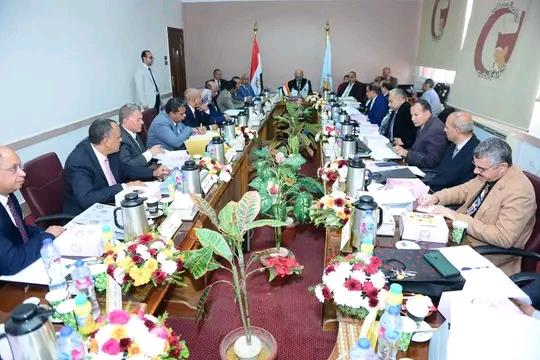 مجلس جامعة سوهاج يعتمد نتيجة بكالوريوس الطب والجراحة