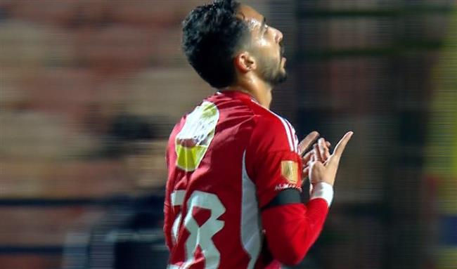 الدوري المصري .. كريم فؤاد يسجل الهدف الثاني لـ الأهلي في شباك البلدية