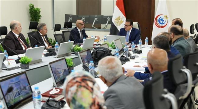 وزير الصحة يوجه بإعداد دراسة لتطوير ورفع كفاءة مستشفى رأس الحكمة 