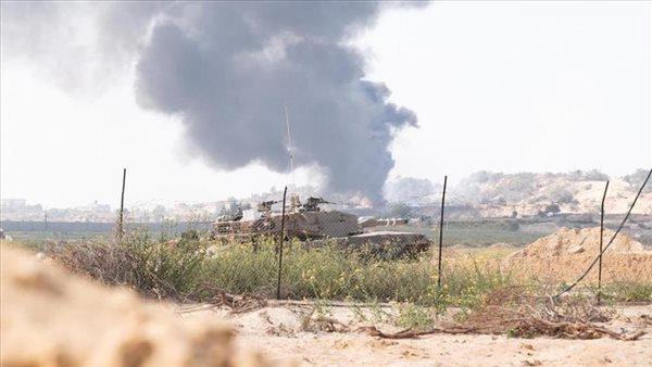 إعلام فلسطيني: استهداف جرافة إسرائيلية واشتعال النيران بها في حي الزيتون
