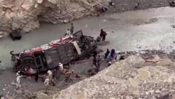   مصرع وإصابة 40 شخصًا في انقلاب حافلة شمال غربي باكستان