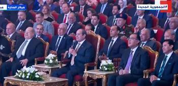 السيسي لإحدى بطلات "قادرون باختلاف": "إوعوا تسيبونا" 