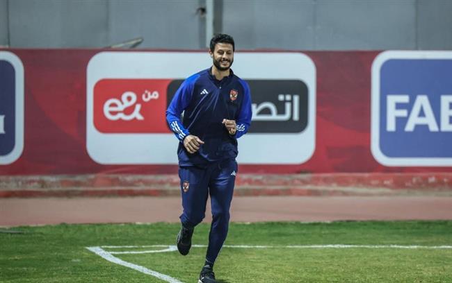 دوري أبطال إفريقيا .. الشناوي يبدأ برنامجه التأهيلي بالجري حول الملعب
