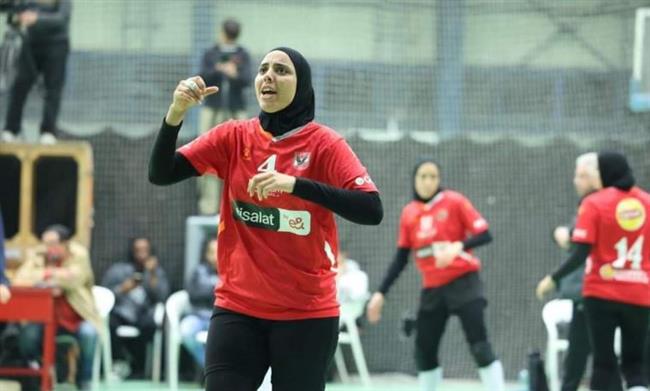سيدات طائرة الأهلي يواجه الشمس في بطولة الدوري