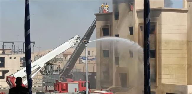 شاهد مشاركة العنصر النسائي في عمليات إطفاء الحرائق 