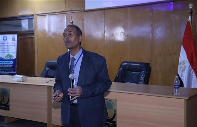 جامعة جنوب الوادي.. محاضرة عن أثر الزلازل في عمليات التنمية المستدامة