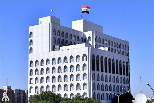 الخارجية العراقية تستدعي السفير الأمريكي احتجاجا على «عدوان بلاده»