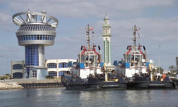 ميناء دمياط.. تداول 34 سفينة للحاويات والبضائع العامة