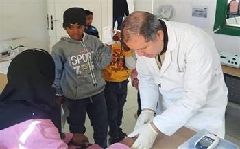  "صحة البحر الأحمر": الكشف على 268 حالة في قافلة طبية بمدينة القصير