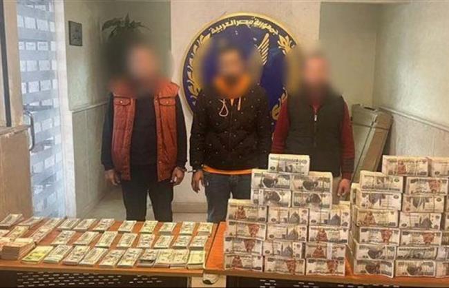 الأجهزة الأمنية تتمكن من ضبط تشكيلات عصابية لـ الاتجار غير المشروع بالنقد الأجنبي