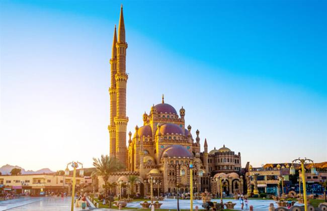 غرفة المنشآت الفندقية: جذب 30 مليون سائح للحصول على 30 مليار دولار هدف استراتيجي