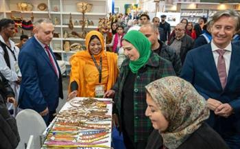   وزيرة التضامن تتفقد أجنحة الوزارة بمعرض القاهرة الدولي للكتاب