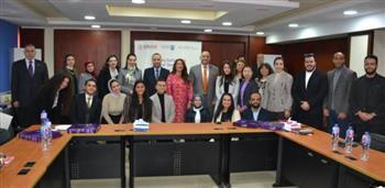 السفيرة الأمريكية بالقاهرة تتفقد المركز الجامعي للتطوير المهني بكلية الأعمال جامعة الإسكندرية