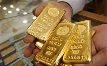 ضبط 5.570 كجم سبائك ذهب وفضة غير مدغومة بحوزة 8 أشخاص بالقاهرة