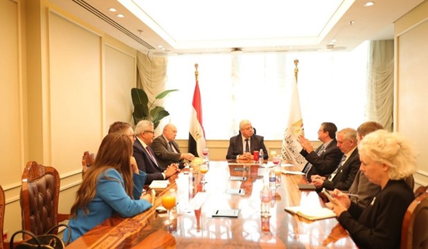 وزير التعليم العالي يشيد بعلاقات التعاون التى تربط بين مصر والمملكة المتحدة في مجال التعليم العالي