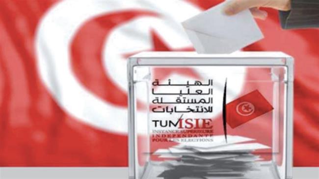 صفاقس : رصد مترشح كان بصدد توزيع الأموال على أحد الناخبين