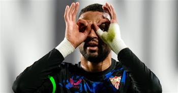 إشبيلية يفوز على رايو فاليكانو 2-1 في الدوري الإسباني لكرة القدم