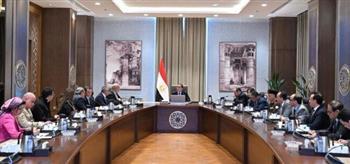 رئيس الوزراء يستعرض مع مسئولي "شنايدر إليكتريك" مبادرة إنشاء 1000 منزل ذكي
