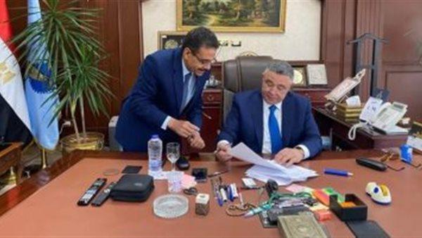 بنسبة نجاح 71% .. محافظ البحر الأحمر يعتمد نتيجة الشهادة الإعدادية 