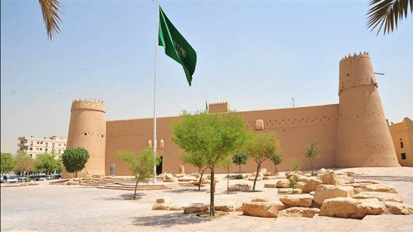 السعودية ترفع مستهدفها لجذب 150 مليون سائح سنويا في 2030