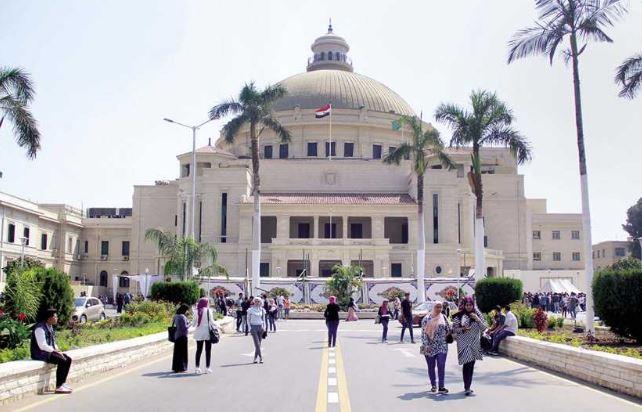 جامعة القاهرة تقدم مشروعا لإعادة تدوير المخلفات الإلكترونية