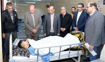   رئيس جامعة المنصورة يتفقد المصابين الفلسطينيين بمستشفيات الجامعة 
