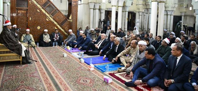 محافظ قنا يشهد الاحتفال بليلة الإسراء والمعراج بمسجد عبد الرحيم القنائى 