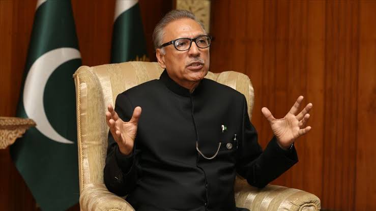 الرئيس الباكستاني يدين بشدة تفجيرين إقليم "بلوشستان"
