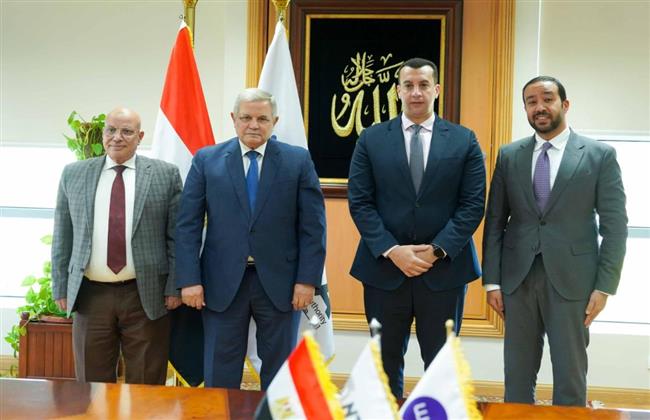 تعاون بين "تنظيم الاتصالات" و "مياه الشرب" للتوسع في شبكات الألياف الضوئية