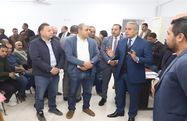 وزير العمل يستمع لمطالب واستفسارات العمالة المصرية المرشحة لـ موسم الحج 2024