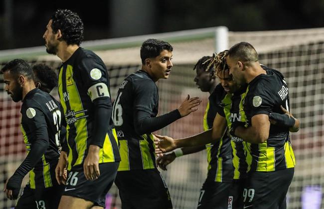 الدوري السعودي .. اتحاد جدة يفوز على الطائي 3-0 بمشاركة حجازي