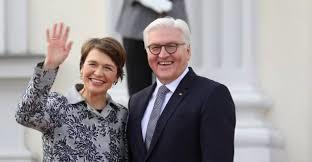   الرئيس الألماني وزوجته يصلان إلى منغوليا
