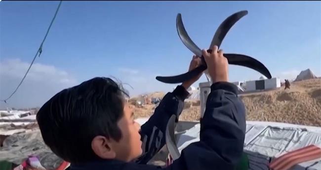 "نيوتن غزة" يعيد الأمل لأهله بعد شهور من المعاناة| فيديو
