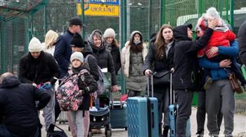   بولندا تستقبل 18 ألفا و100 لاجئ من أوكرانيا خلال 24 ساعة