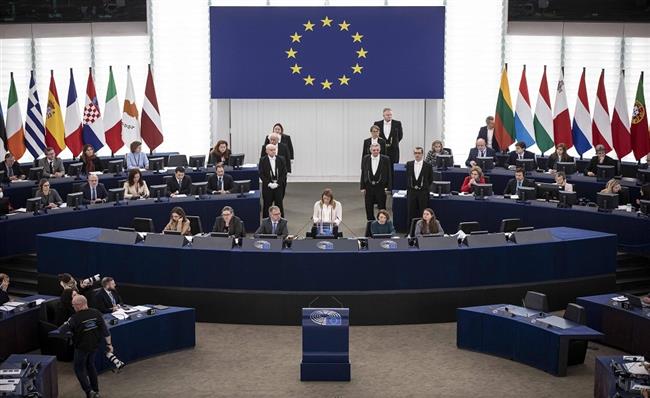 البرلمان الأوروبي يدين الهجوم على المعارضة الفنزويلية والتدخل في الانتخابات الرئاسية