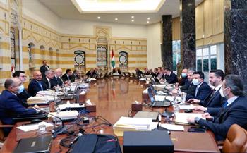   غدًا.. مجلس الوزراء اللبناني يعقد جلسة لبحث تعويضات العاملين بالقطاع العام والعسكريين المتقاعدين
