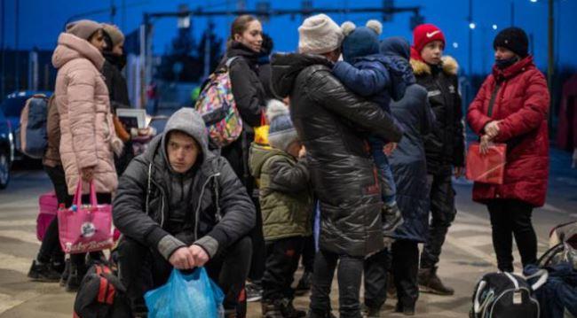 بولندا تستقبل 19 ألفا و700 لاجئ من أوكرانيا خلال 24 ساعة