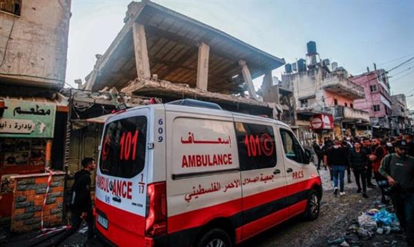 الهلال الأحمر الفلسطيني: الاحتلال يعتقل عددا من طواقمنا في مستشفى الأمل بـ غزة
