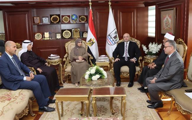 محافظ بني سويف يستقبل سفير دولة الكويت بمناسبة افتتاح مسجد الفتح