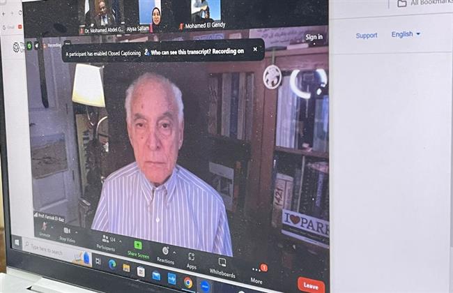 فاروق الباز يسرد لطلاب جامعة قناة السويس "رحلة كفاحه"