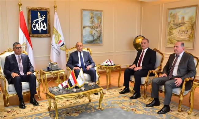 وزير الطيران المدني يلتقي رئيس المنظمة العالمية للأرصاد الجوية