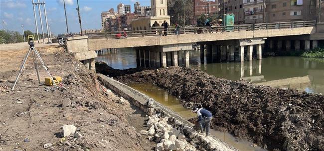 محافظ الغربية يتابع استمرار أعمال التطوير في كورنيش المحلة