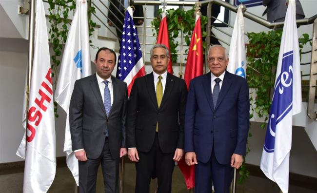وزير العمل يختتم جولته في الجيزة بجولة في " ميراكو " 