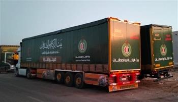   "بيت الزكاة والصدقات" يتلقى 11 شاحنة تبرعات بريطانية لدعم الشعب الفلسطيني