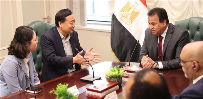 وزير الصحة يناقش مع "هواوي" الصينية " التعاون المشترك في القطاع الصحي