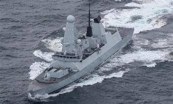   بريطانيا ترسل سفينة حربية جديدة في البحر الأحمر