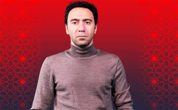   محمد سلام صحفي في أزمة بسبب مقالاته في مسلسل غير صالح للنشر