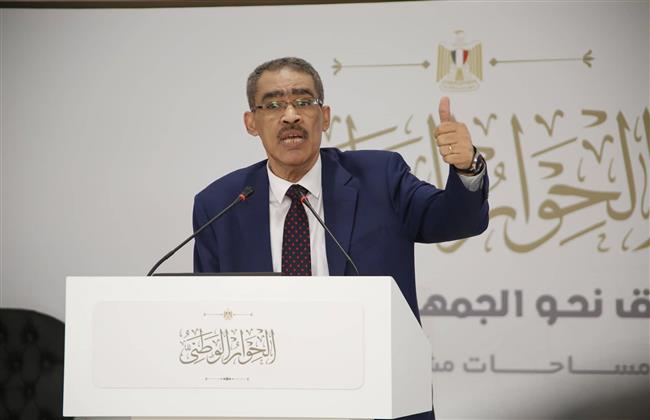 ضياء رشوان: أمريكا تحاول تحسين صورتها بإلقاء المساعدات وإنشاء ميناء غزة