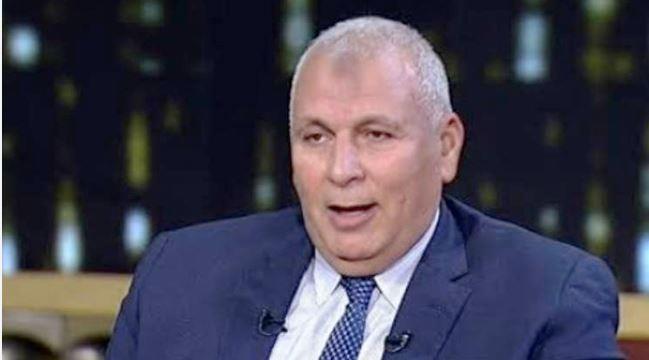 محافظ الوادي الجديد يوجه بالبدء في تجهيز أول مركز متكامل لتعبئة المواد الغذائية